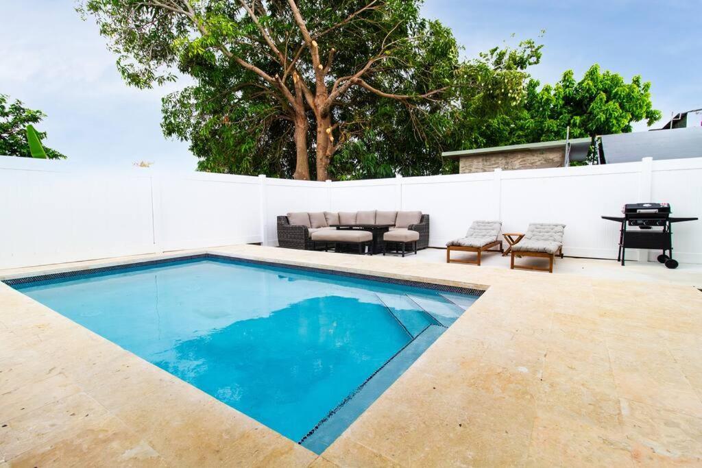 Casa Marilina Aguadilla W/ Pool Villa Exterior photo